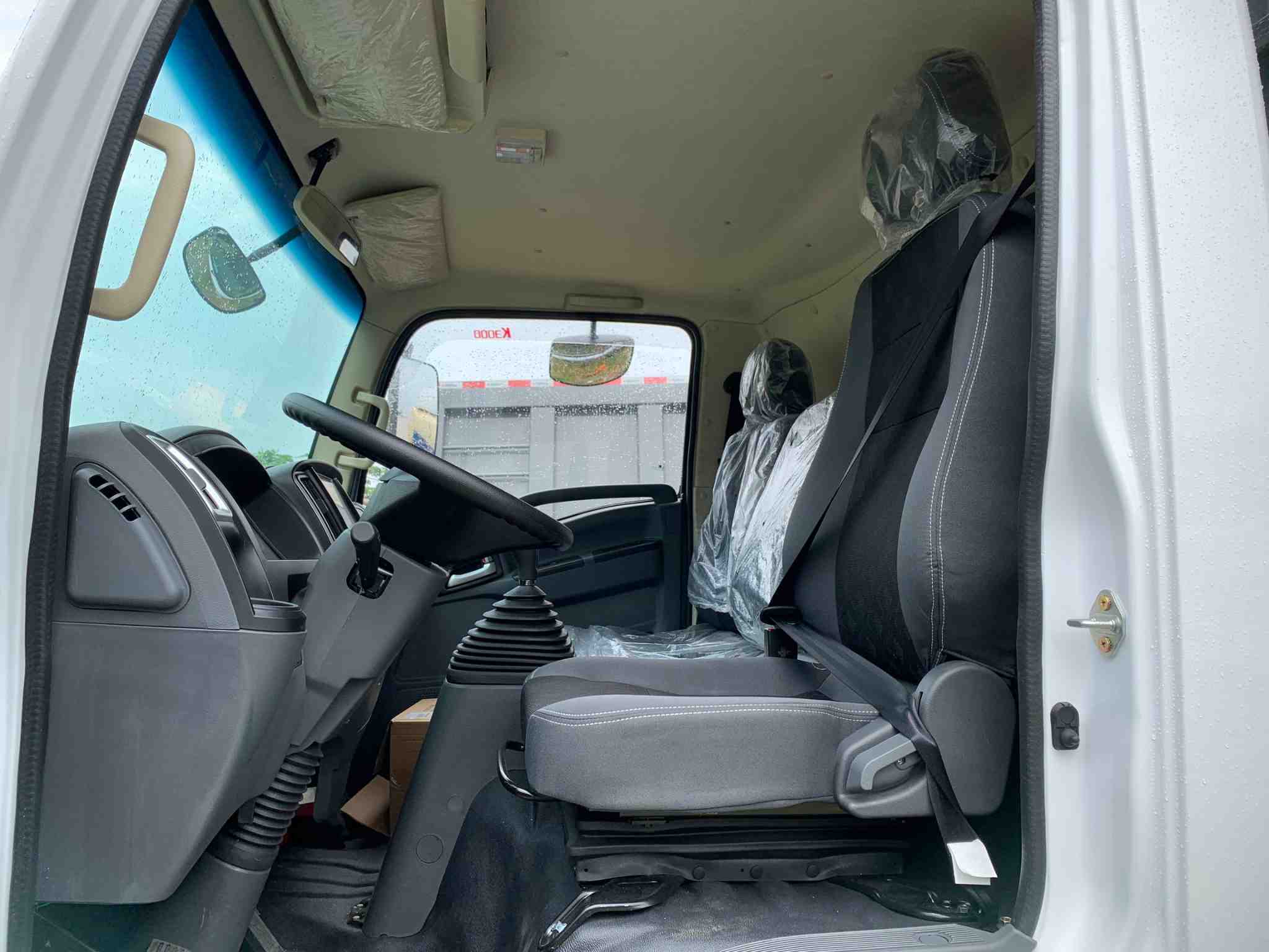 ghe-lai-xe-tai-chien-thang-8t1