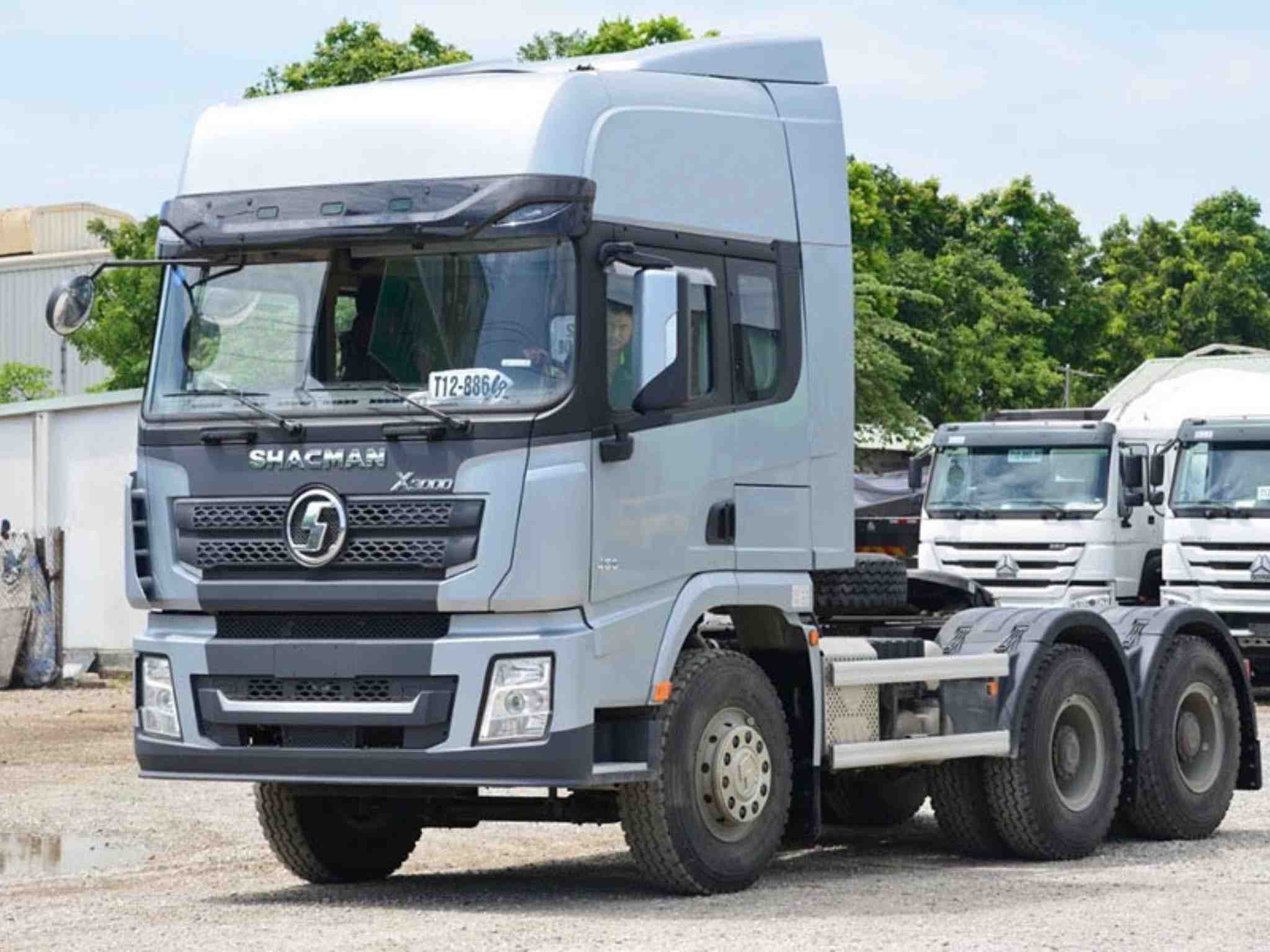 ngoai-that-shacman-x3000-400-hp