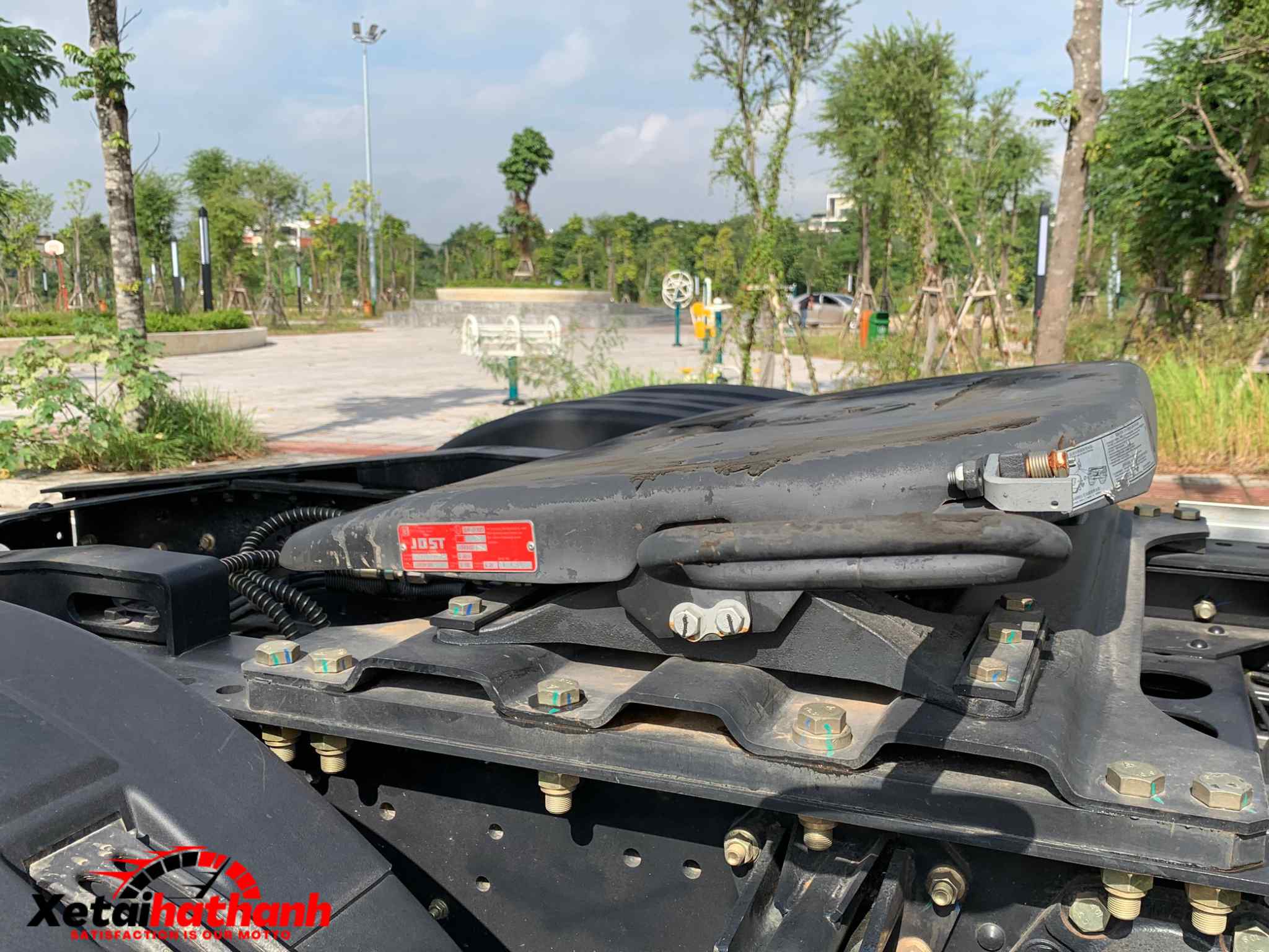mâm kéo đầu kéo shacman 1 cầu 270 hp