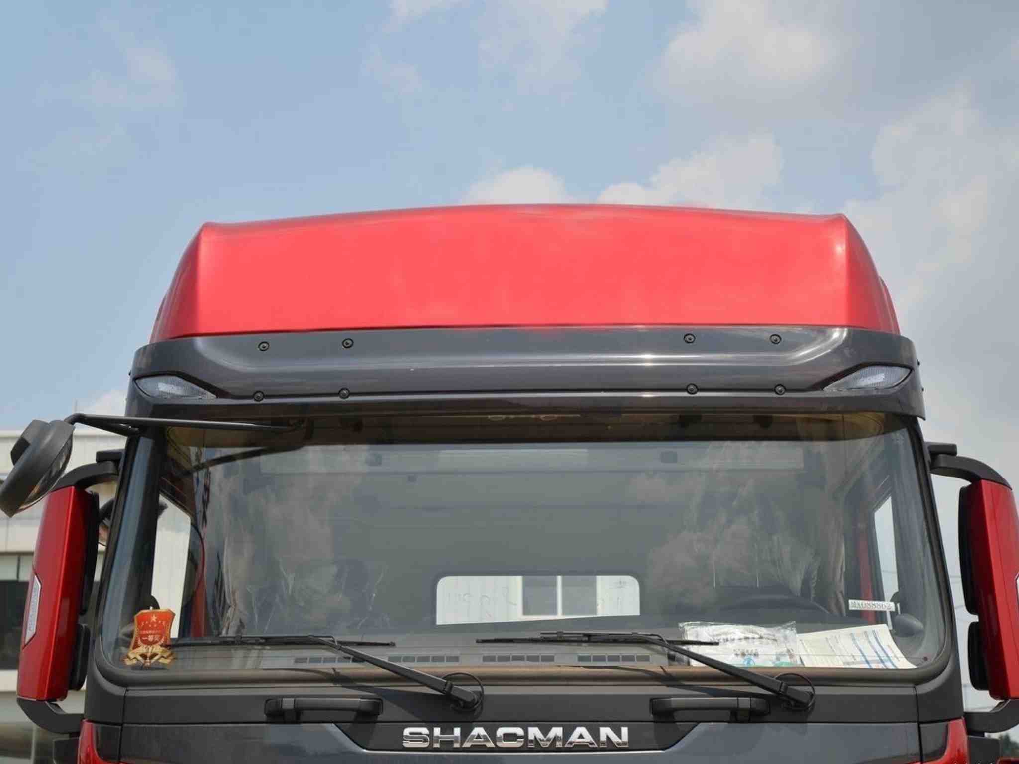 kinh-lai-xe-tai-shacman-4-chan-x5000-340-HP