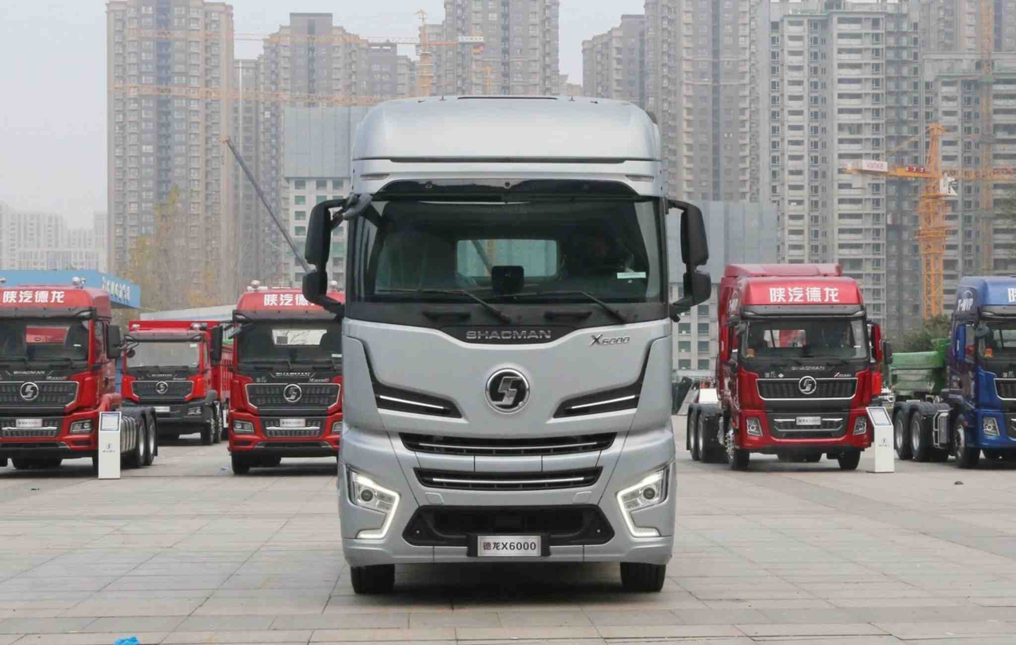 ngoai-that-shacman-x6000-460-hp