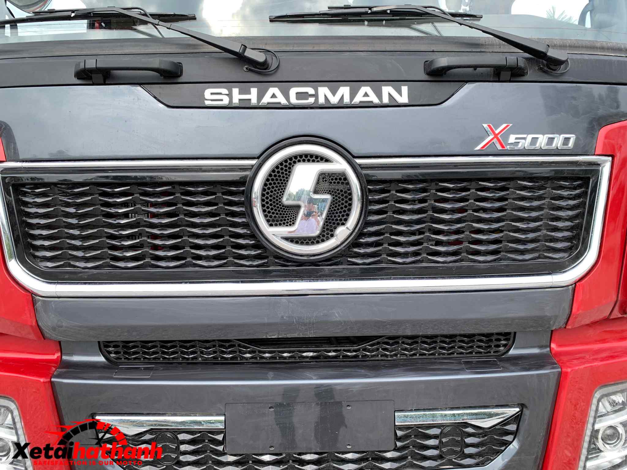 mặt ca lăng đầu kéo shacman x5000 400 hp