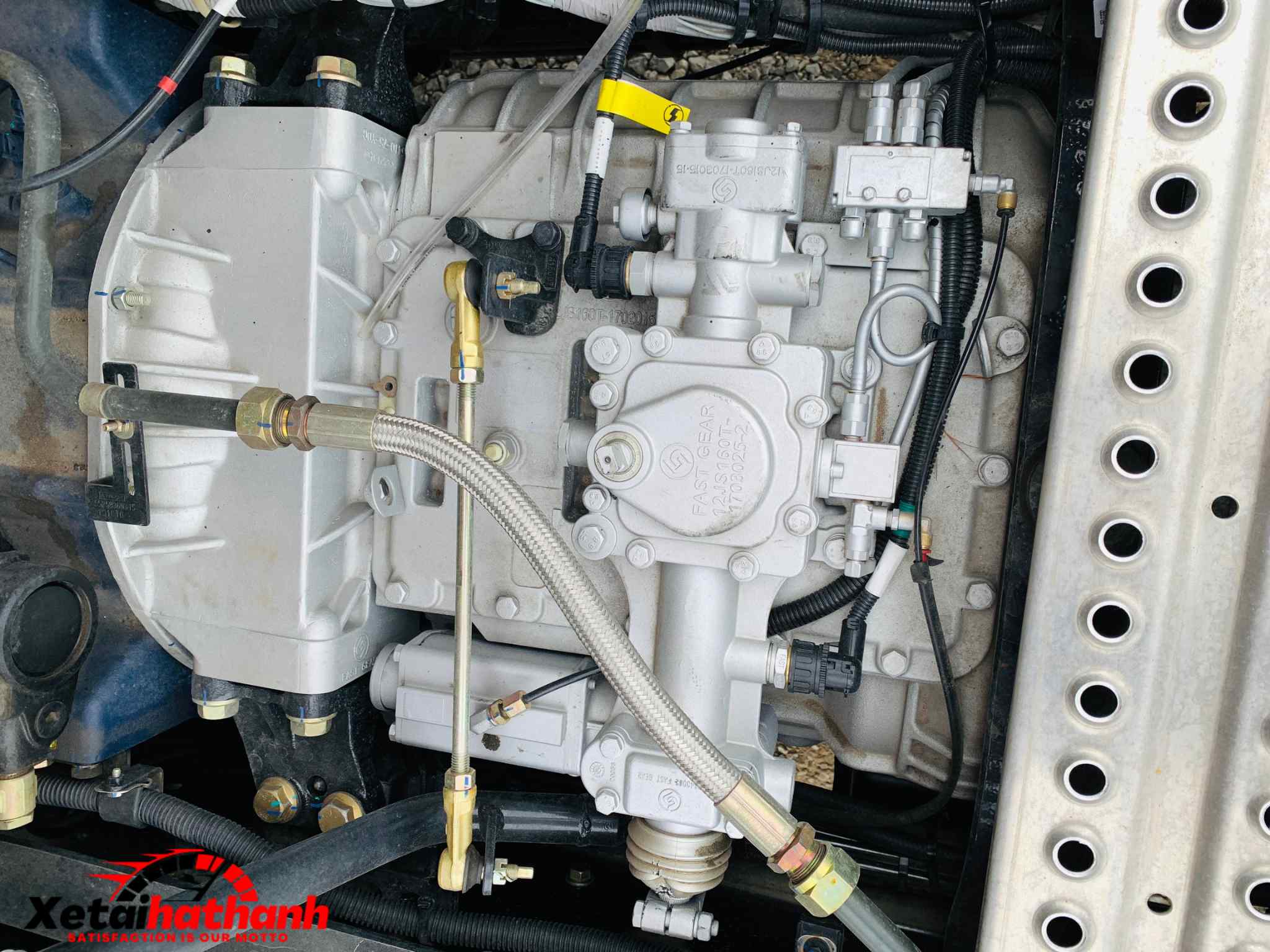 hộp số đầu kéo shacman x5000 400 hp