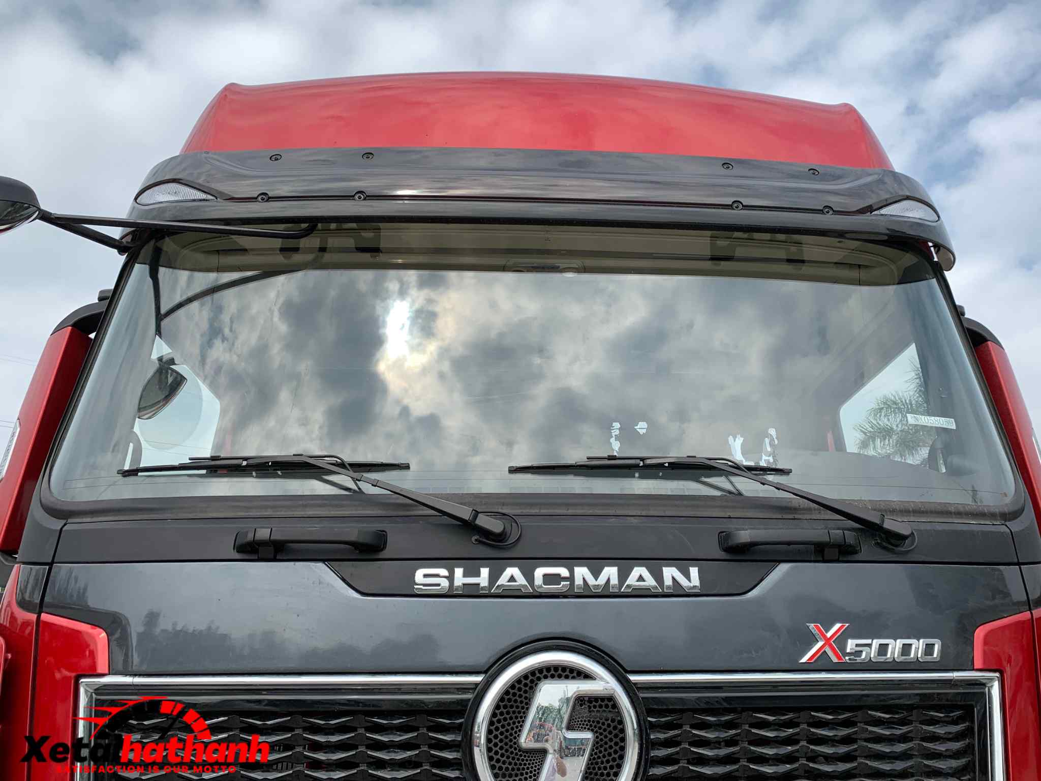 kính lái đầu kéo shacman x5000 400 hp
